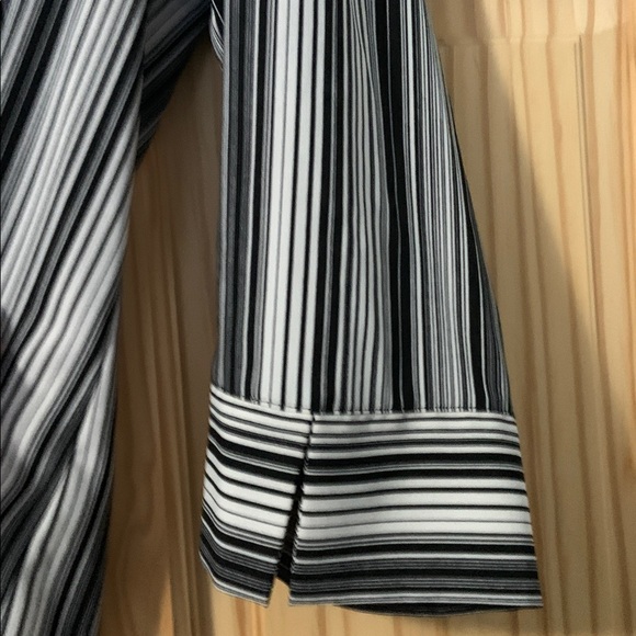 Group of Striped Stretch Blouses size Large - Picture 7 of 7